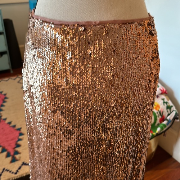 Jcrew sequin skirt in pinkish rose gold, size 2 - Picture 2 of 9